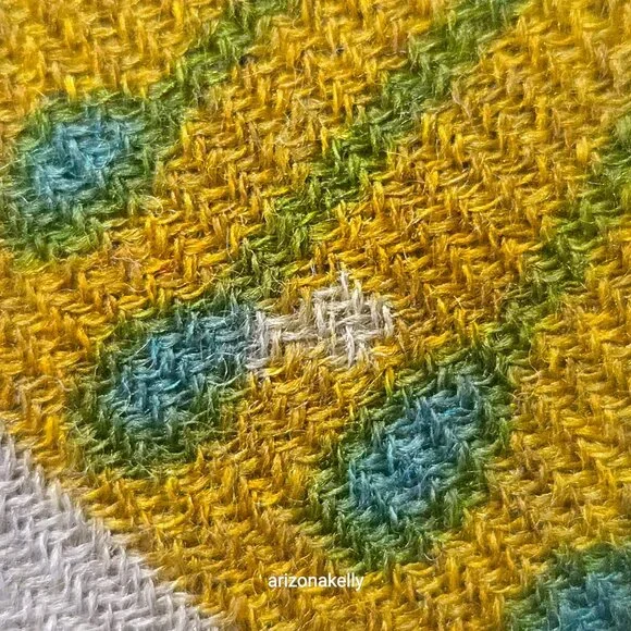 NWOT Cashmere Scarf Retro Scandinavian Design - Picture 14 of 14